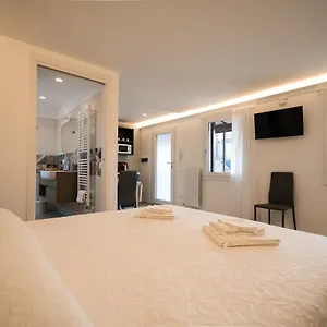 Apartamento Venetian Roof View, Venecia